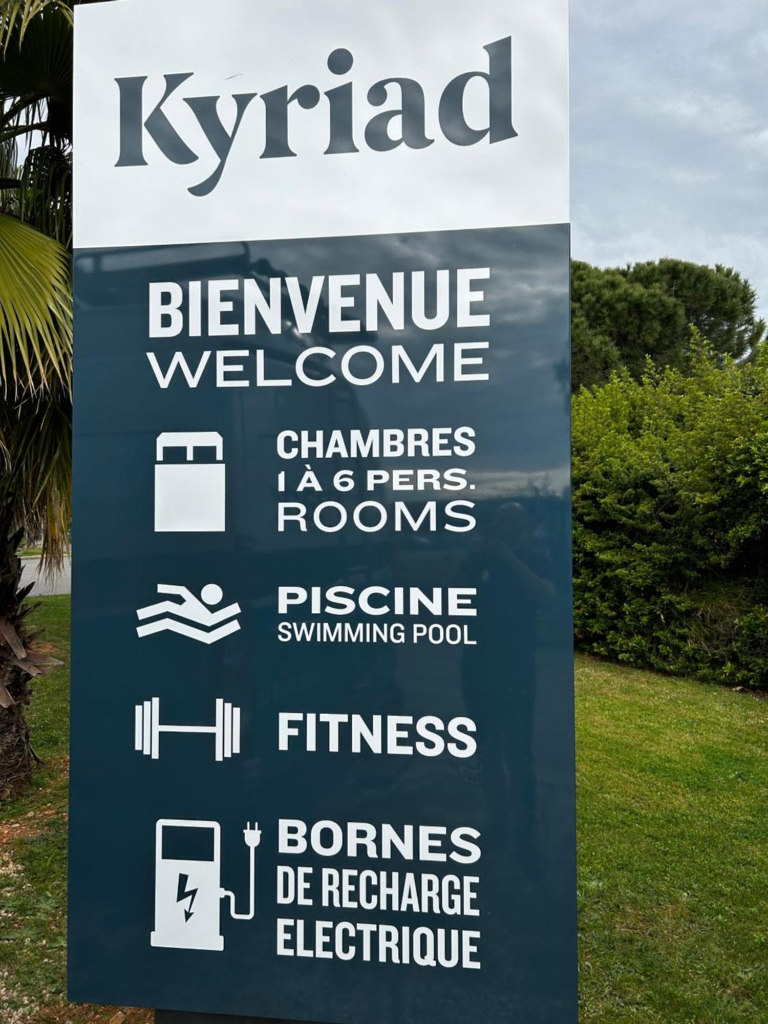 Kyriad Montpellier Aéroport - Gare Sud de France Mauguio Esterno foto